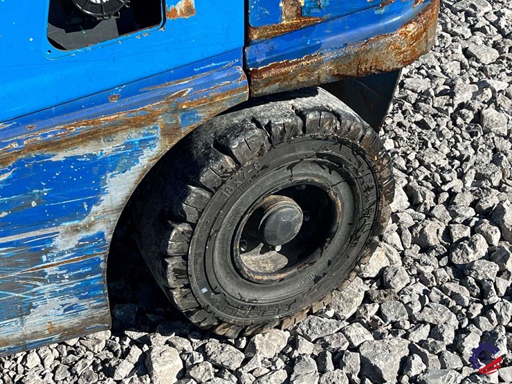 byd-ecb27c-electric-counterbalanced-forklift-image-8