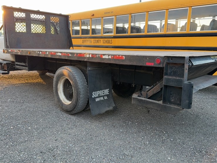 2005-ford-f650-image-10