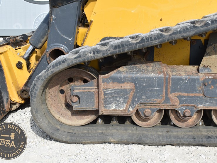 2023-deere-333g-image-27