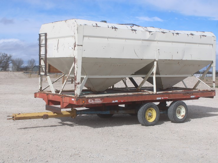 #1054-•-prairie-built-double-hopper-seed-tender-image-2
