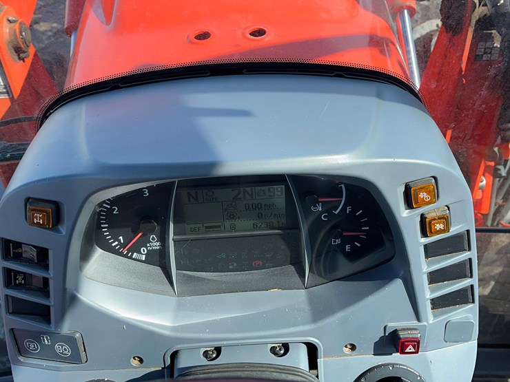 2016-kubota-m6-131-image-68