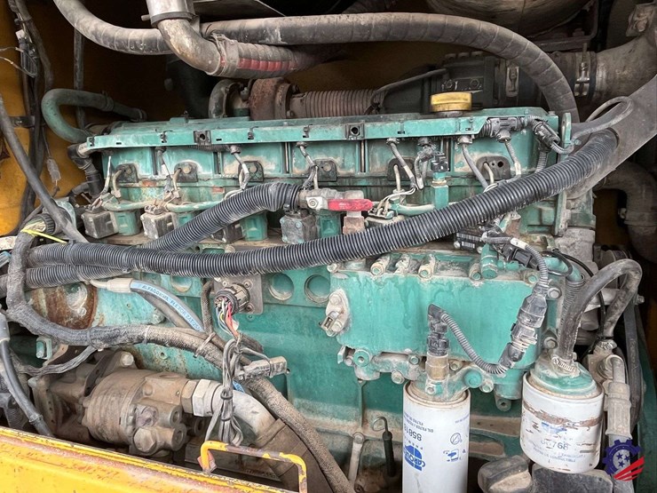 2003-volvo-g710b-image-34