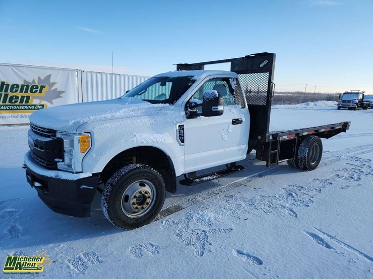 2017-ford-f350-image-1