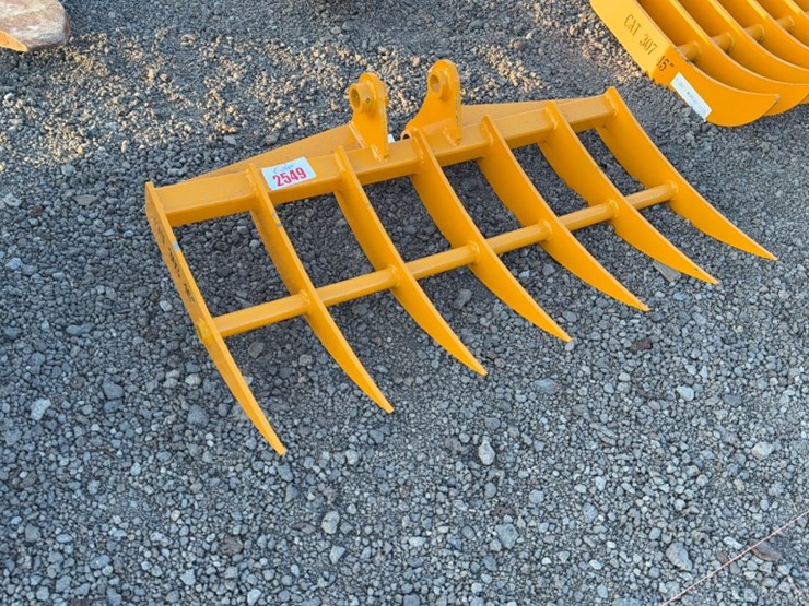 caterpillar-303-image-1