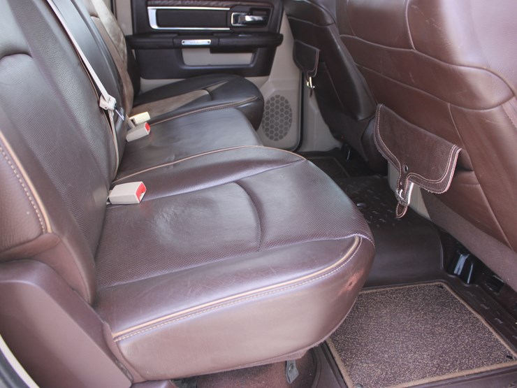 2015-ram-2500-laramie-longhorn-image-29