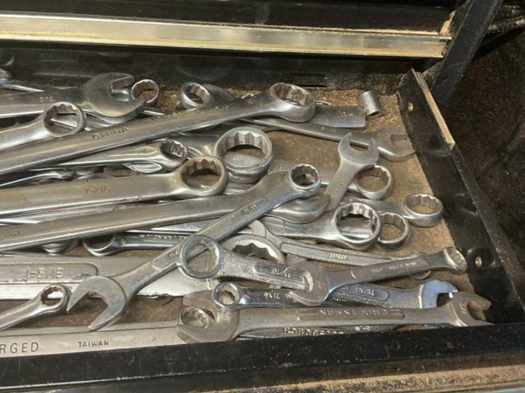 #107-•-clarke-hd-plus-tool-chest-and-contents-image-27