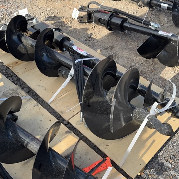 #6013 • MINI EXCAVATOR POST HOLE AUGER