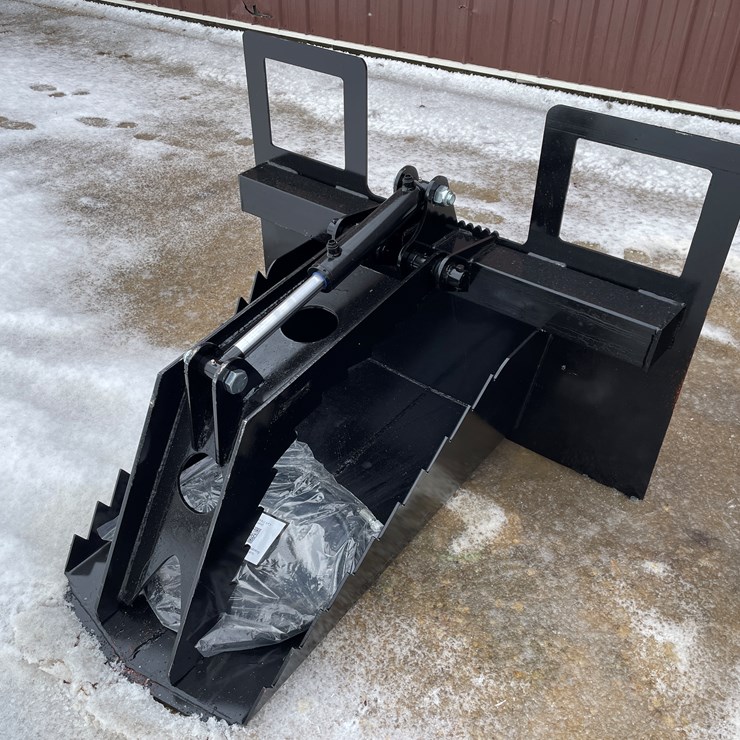 #2015 • Skid Steer Spade Grapple Attachment