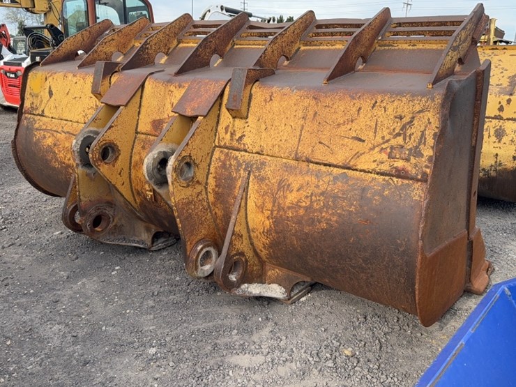 caterpillar-140-image-4