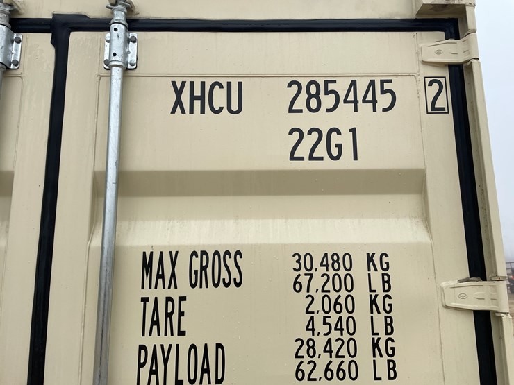 #115-•-20'-shipping-container-image-16