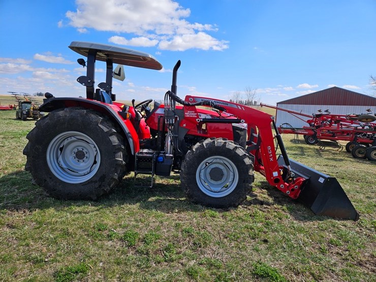 massey-ferguson-4710-image-6