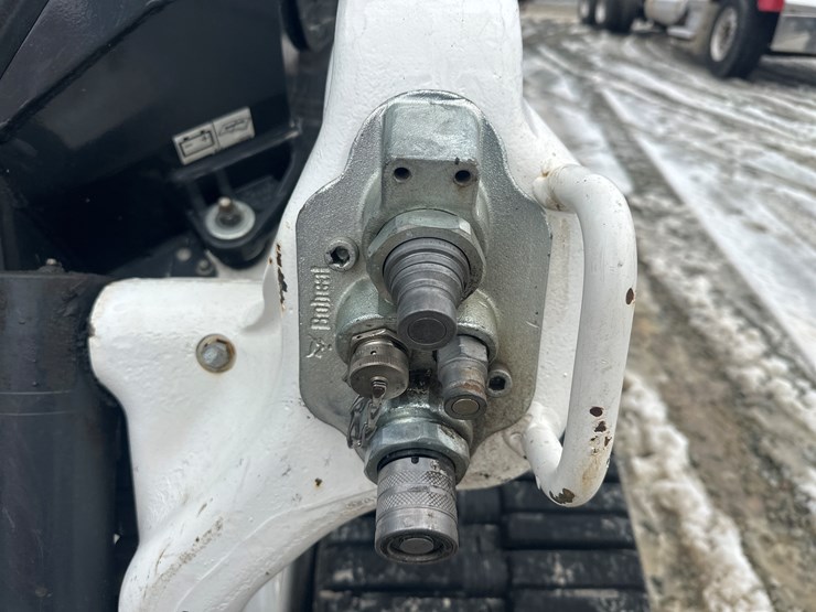 2022-bobcat-t66-image-22