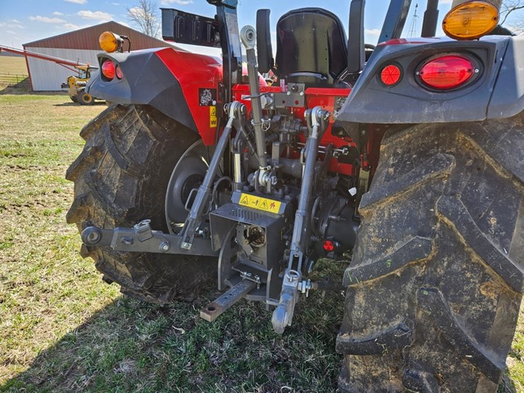 massey-ferguson-4710-image-22