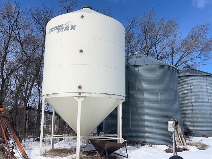 2000-meridian-grain-max-hopper-bin-image-1