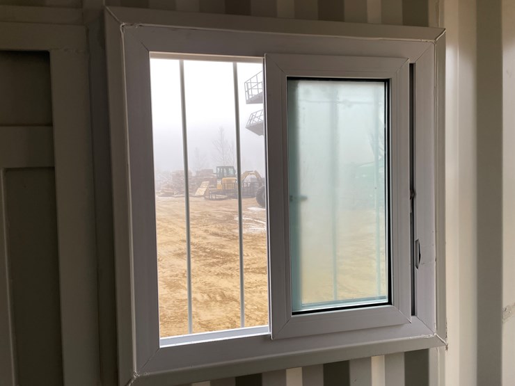 #118-•-10'-storage-container-image-19