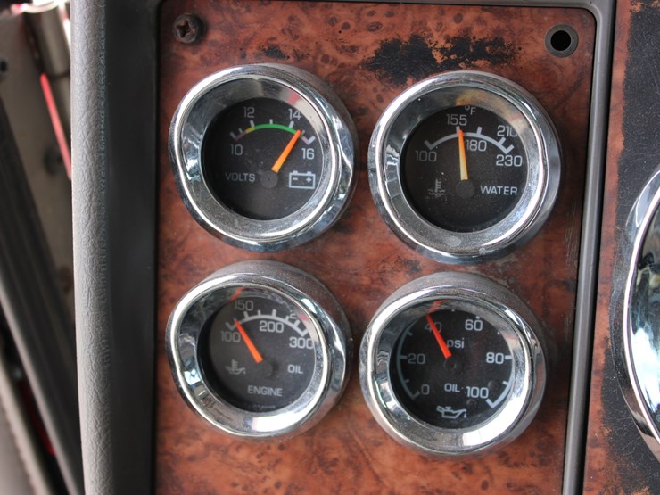 2004-kenworth-t800-image-53