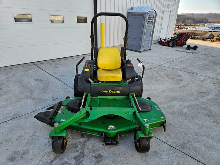 john-deere-777-image-8