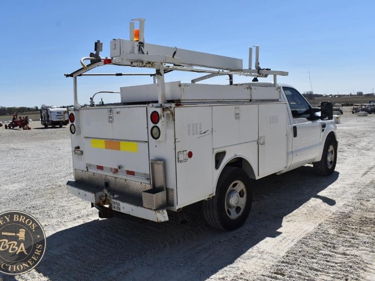 2008-ford-f350-image-10