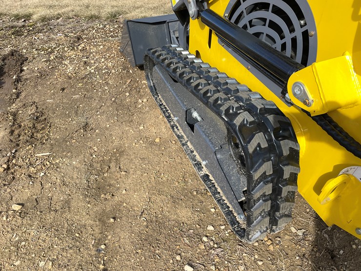 #213-•-landhonor-mini-skid-steer-loader-image-22