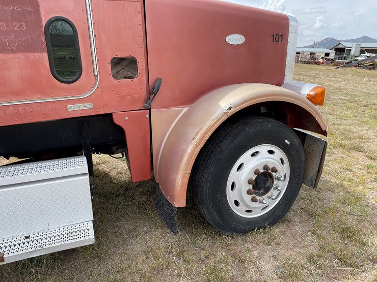 1998-peterbilt-378-image-29