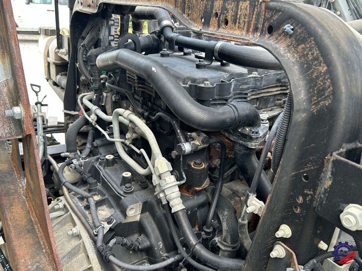 2013-ud-ud3300-s/a-garbage-truck-image-21