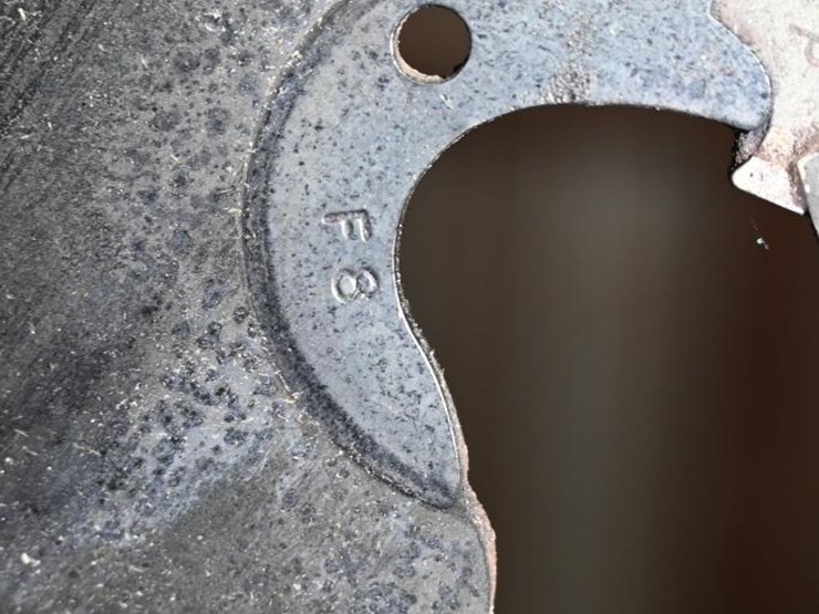 #118-•-56"-husk-with-top-saw-image-12