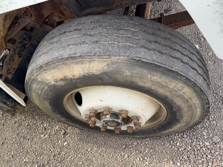 1985-international-s1900-image-4