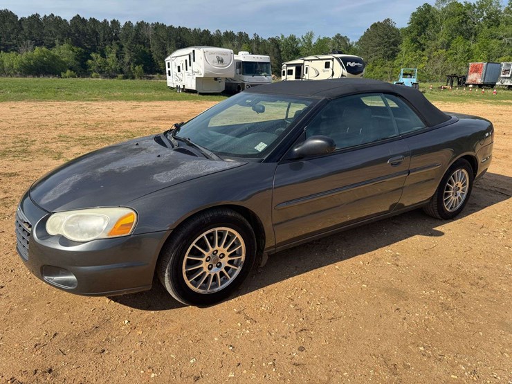 2005-chrysler-sebring-touring-convertible-coupe---87,039-miles-image-1