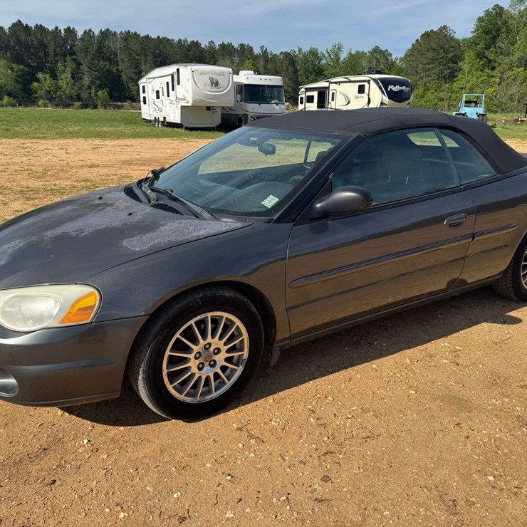2005 Chrysler Sebring Touring Convertible Coupe - 87,039 Miles