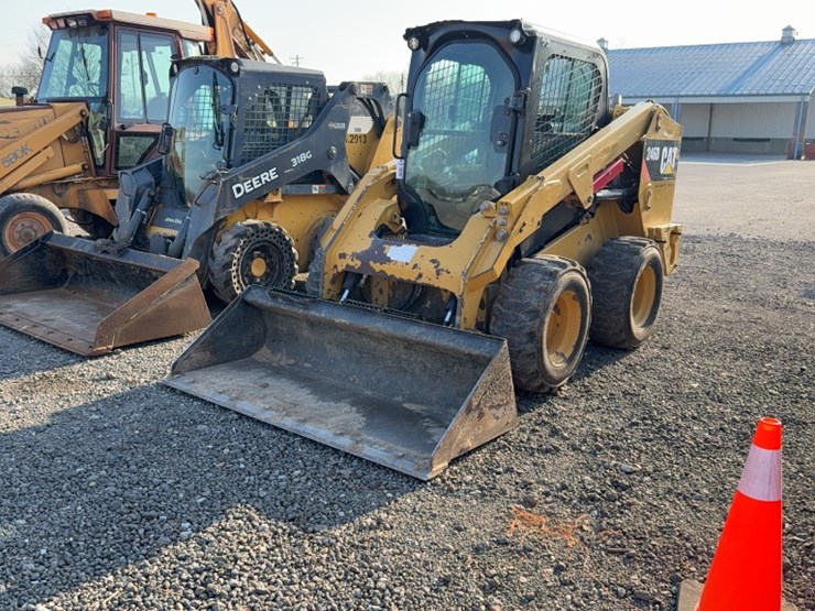 caterpillar-246d-image-1