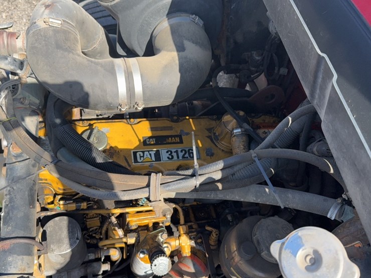 2003-kenworth-t300-image-25