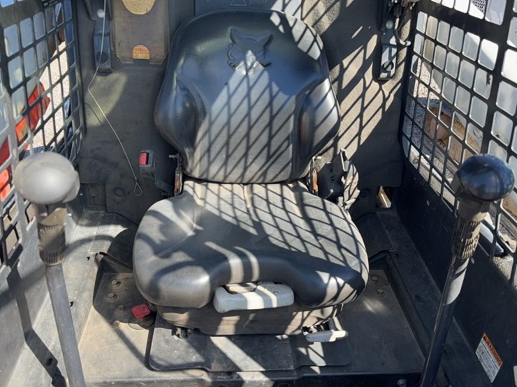 2019-bobcat-s630-image-12
