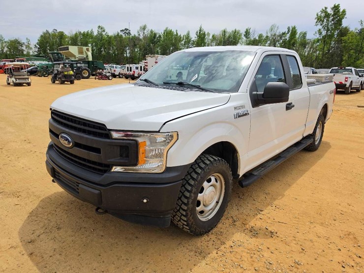 2018-ford-f150-xl-image-1