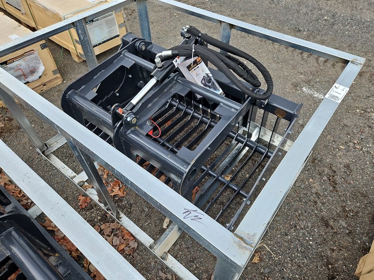 landhonor-44"-skeleton-bucket-grapple-image-1