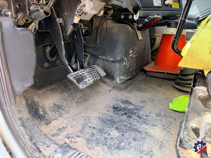 2007-international-7400-image-66