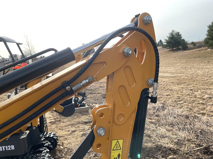 #1041-•-new-ats-rt12r-mini-excavator-image-23