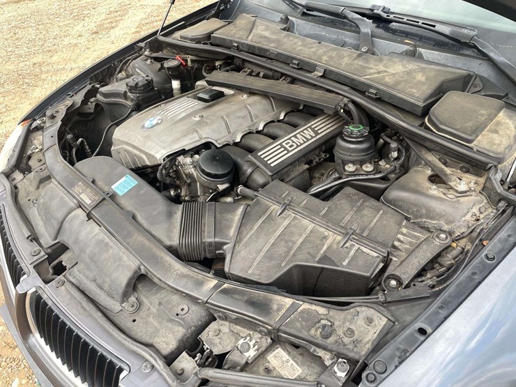 2006-bmw-325i-4-door-sedan-(178,642-miles)-image-7