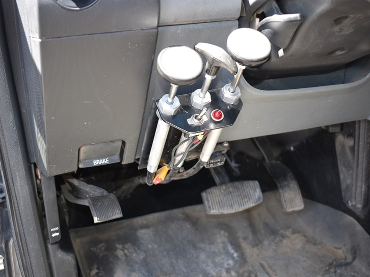 2013-ford-f250-xlt-image-24