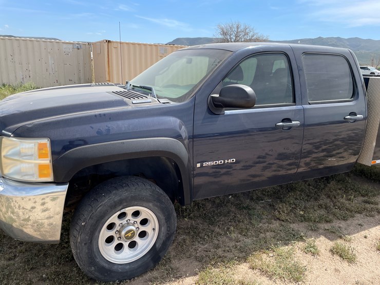 2009-chevrolet-2500-image-6