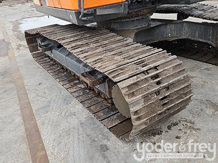 2022-doosan-dx225-lc-image-13