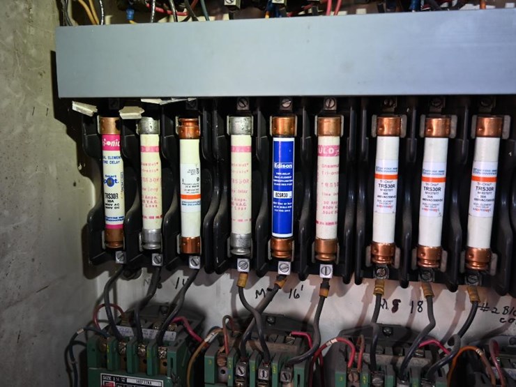 #170-•-corley-10-head-drop-saw-trimmer-image-16