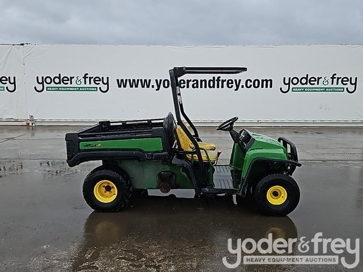 2016-john-deere-gator-image-5