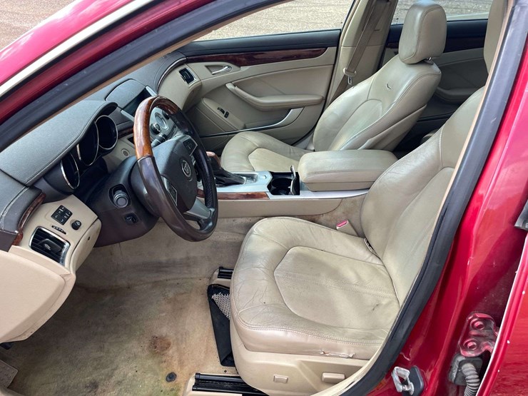 2008-cadillac-cts-4-door-sedan-(240,710-miles)-image-10
