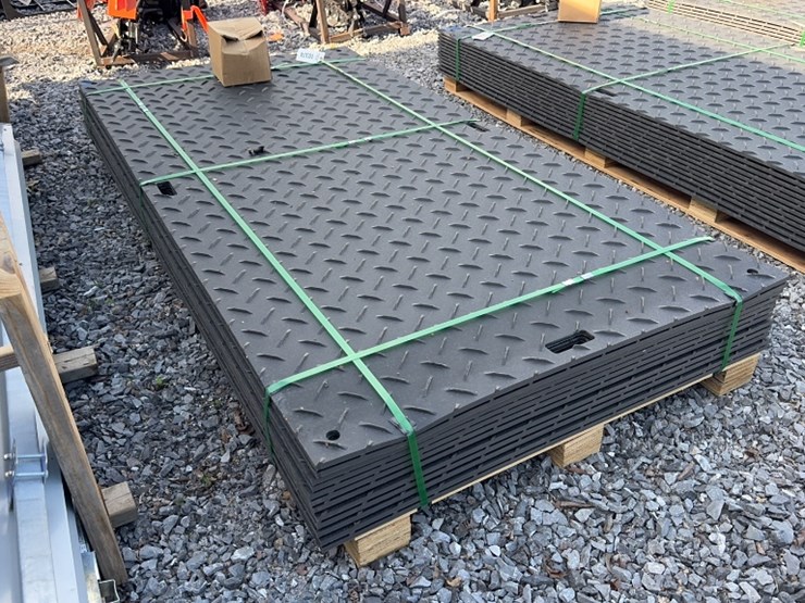 #6041-•-qty(12)-4'-x-8'-ground-protection-mats-image-1