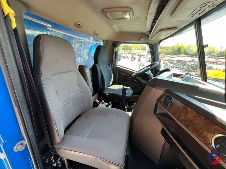 2018-international-hx620-image-66