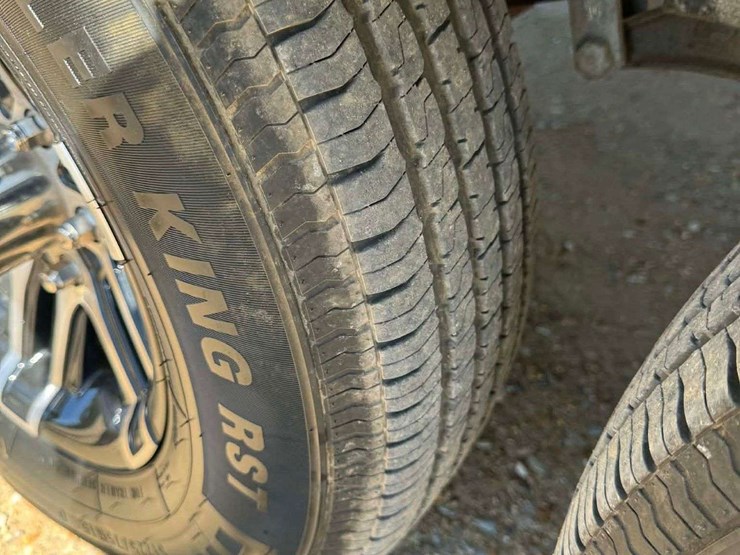 2021-radiance-28bh-bumper-pull-camper---bunks-image-48