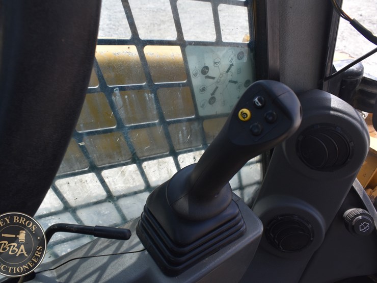 2020-caterpillar-289d3-image-89