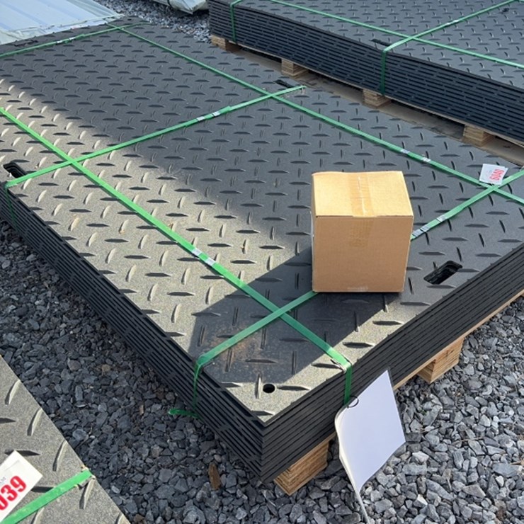 #6040 • QTY(12) 4' X 8' GROUND PROTECTION MATS