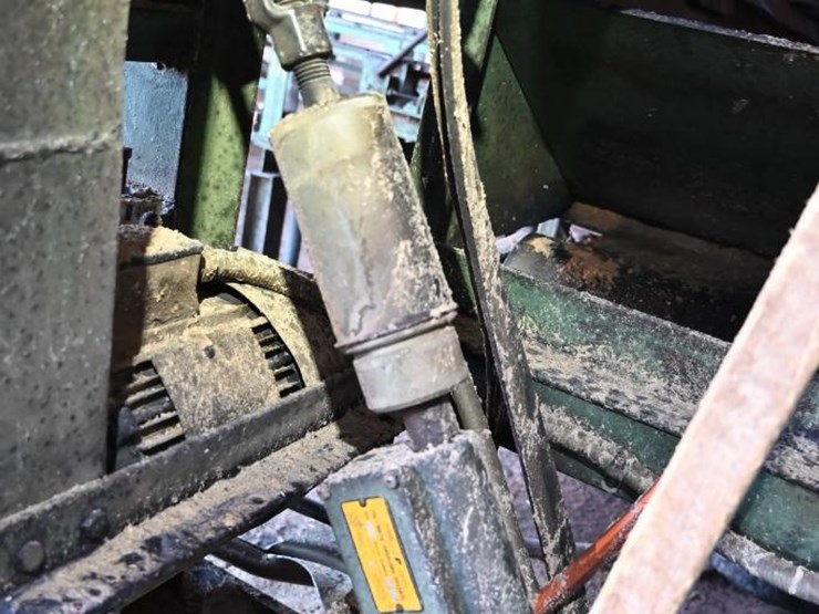 #170-•-corley-10-head-drop-saw-trimmer-image-31