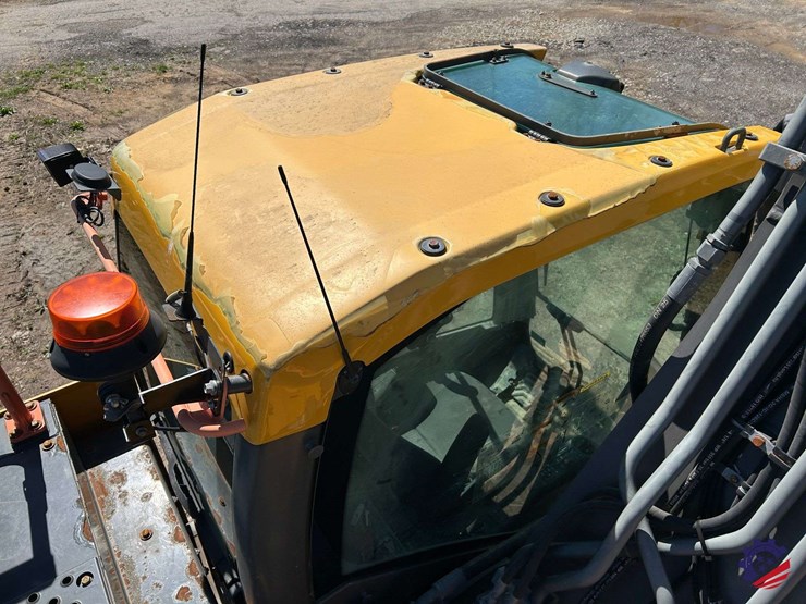 2018-volvo-ec220el-image-88